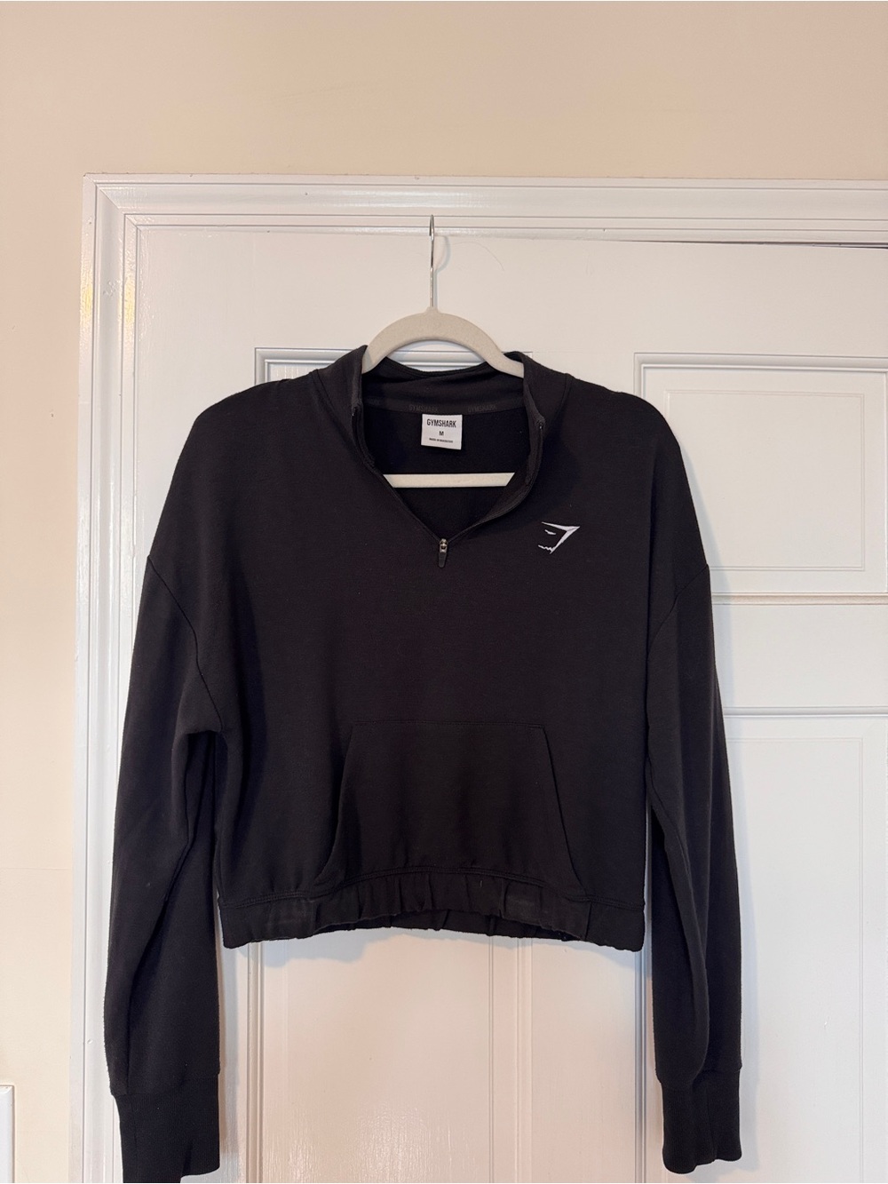 Gymshark Black Quarter-Zip Cropped Pullover